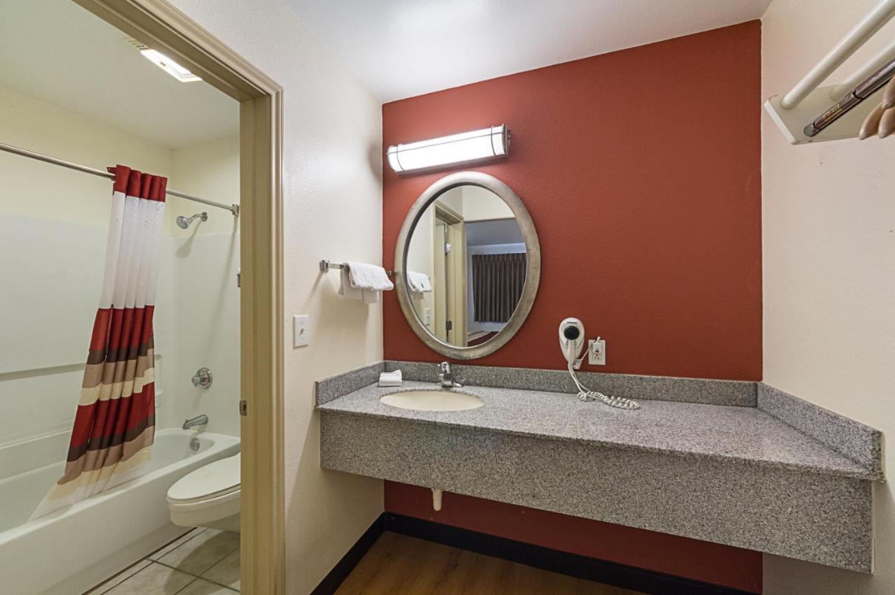 מלון Super 8 By Wyndham New Braunfels I-35 מראה חיצוני תמונה