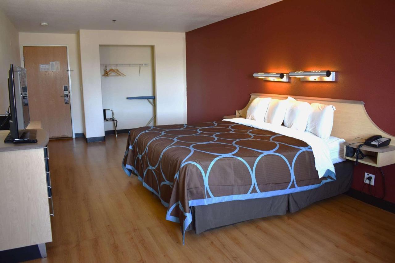 מלון Super 8 By Wyndham New Braunfels I-35 מראה חיצוני תמונה