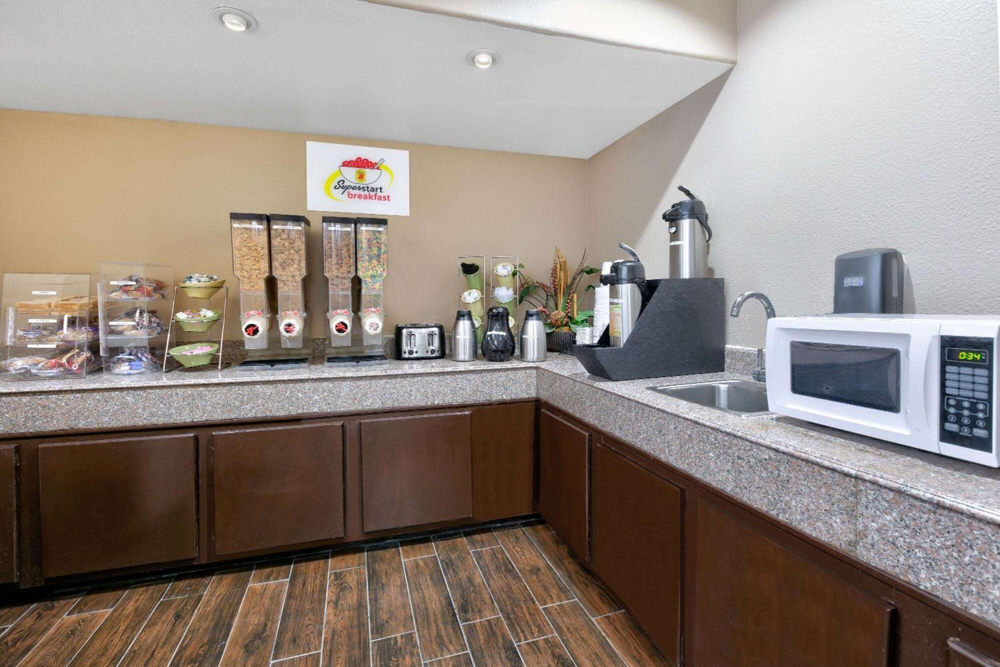 מלון Super 8 By Wyndham New Braunfels I-35 מראה חיצוני תמונה