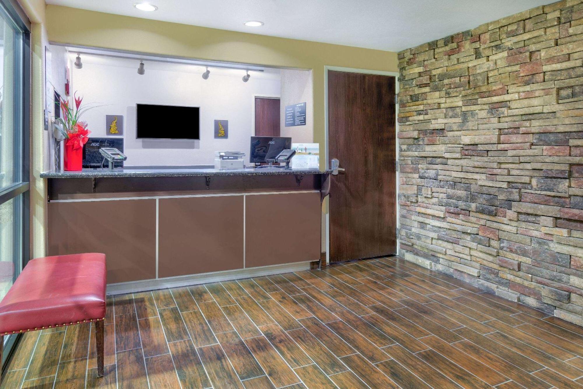 מלון Super 8 By Wyndham New Braunfels I-35 מראה חיצוני תמונה